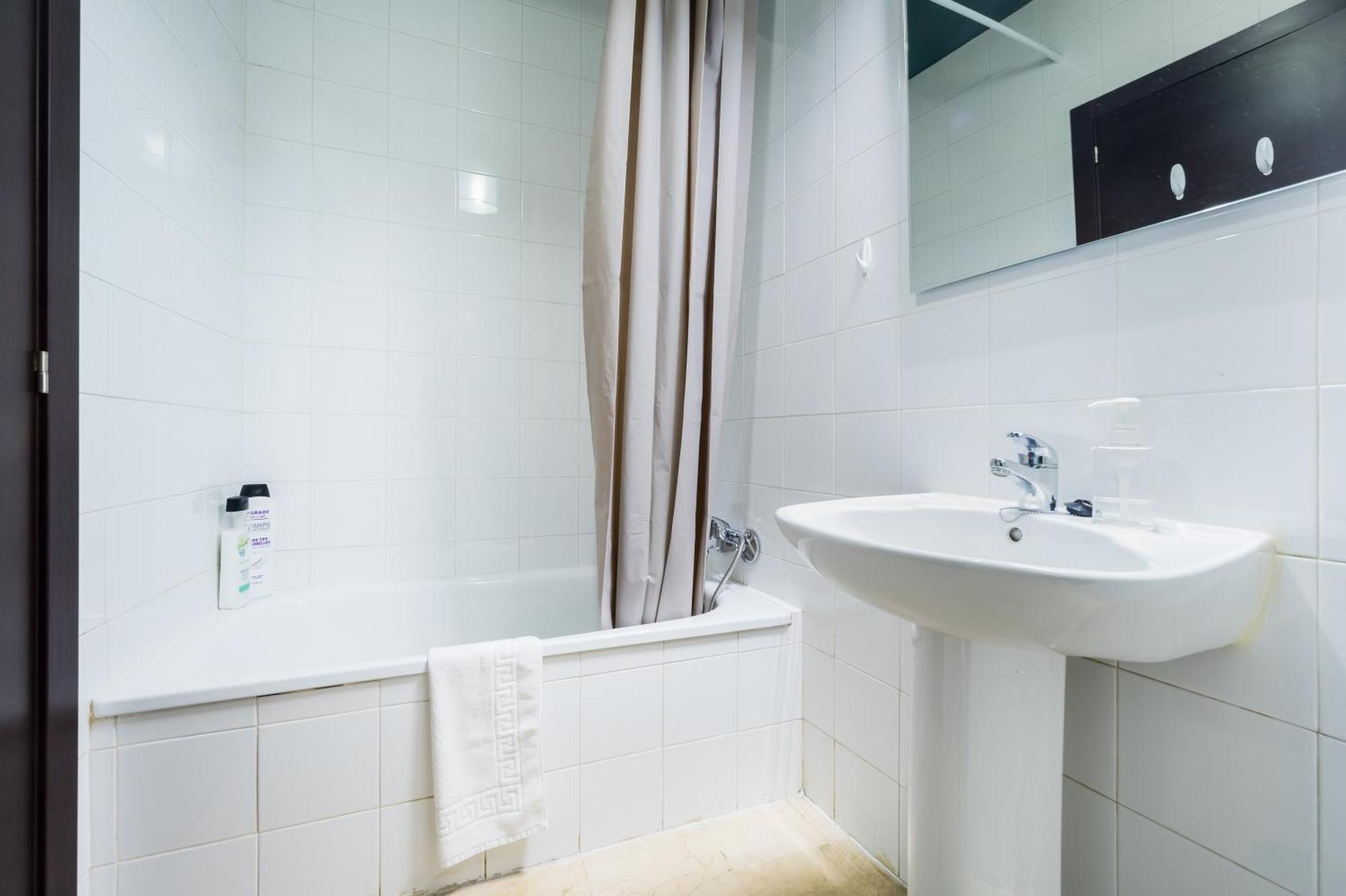 Estudio Triana Salado B Apartment Севиля Екстериор снимка